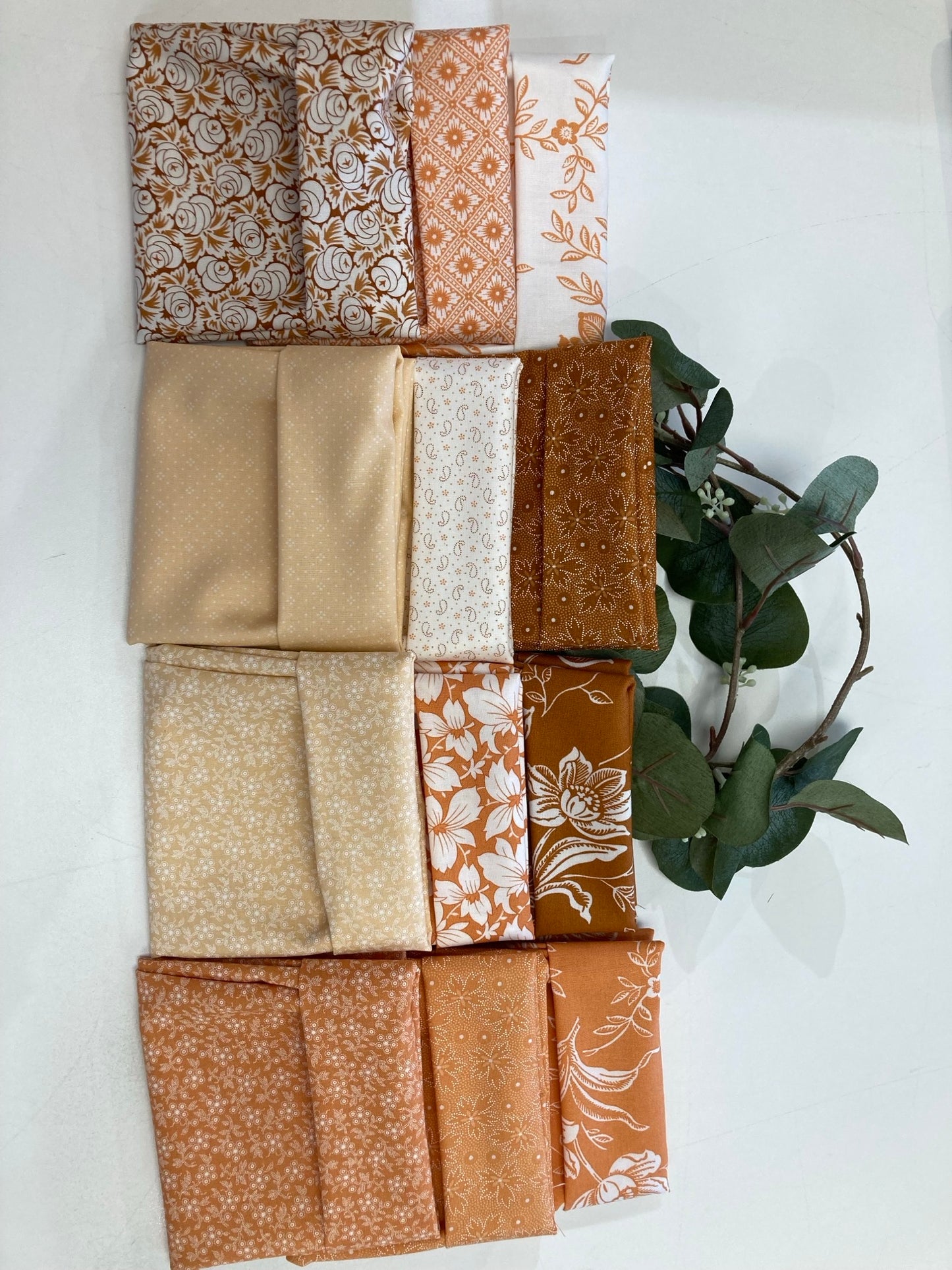 Denim and Daisies Butterscotch Fat Quarter Bundle