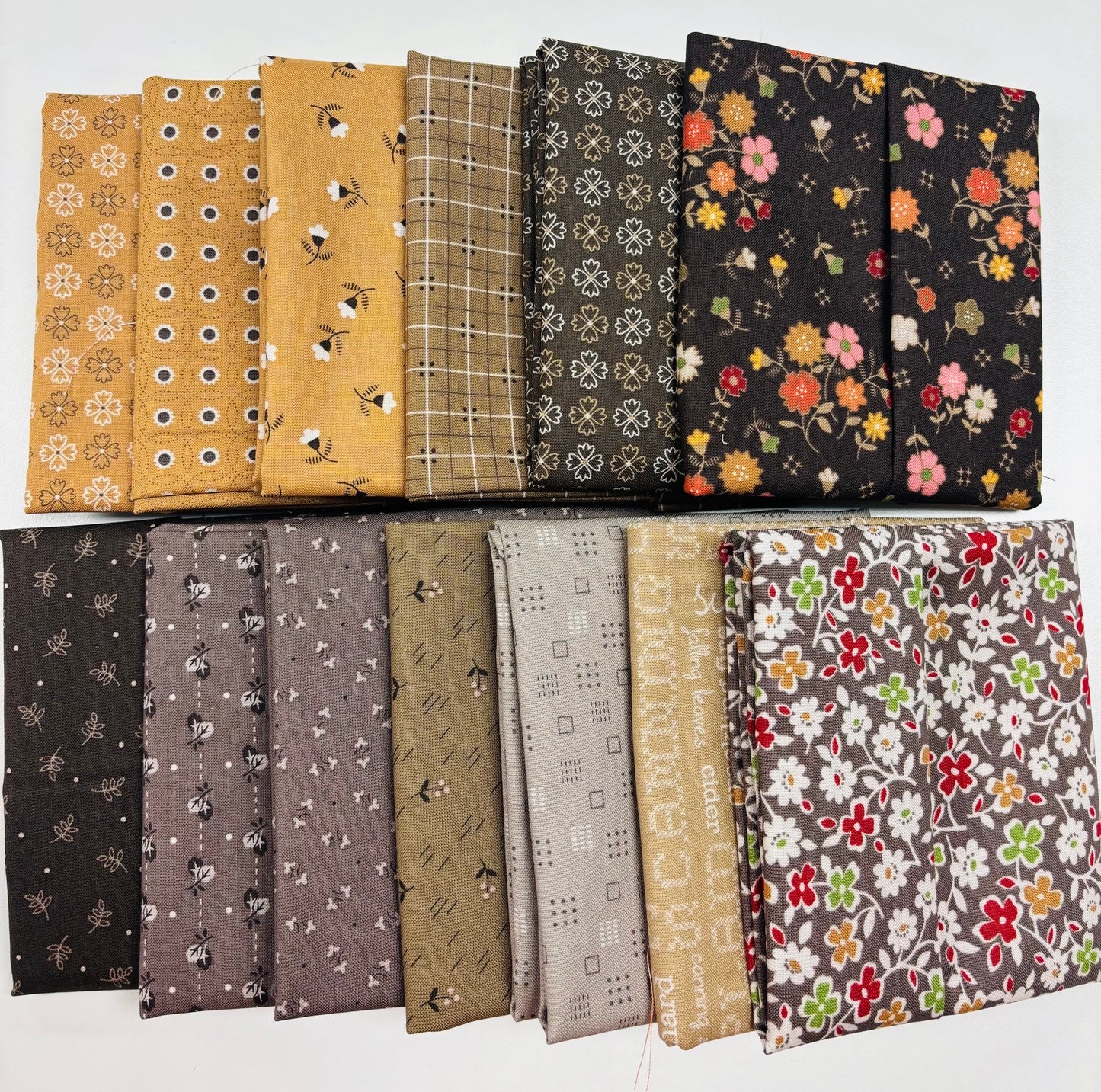 Autumn Brown/ Gold Fat Quarter Bundle