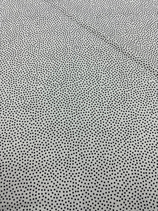 Confetti Dots 28 (White/Black)