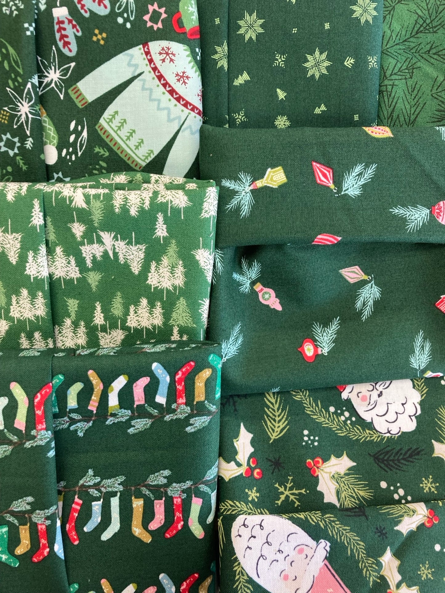 Cozy Wonderland Fat Quarter Bundle Green