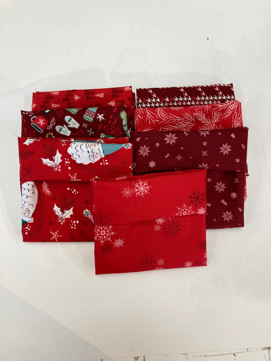 Cozy Wonderland Fat Quarter Bundle Red